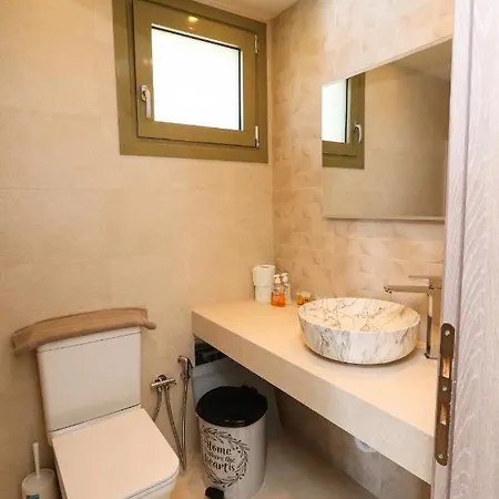 East & West Seaside Tatil Evi *